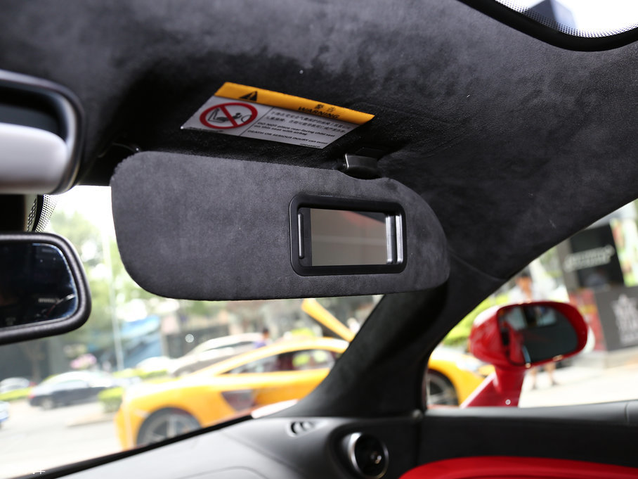 2016���~�P��570GT 3.8T ������