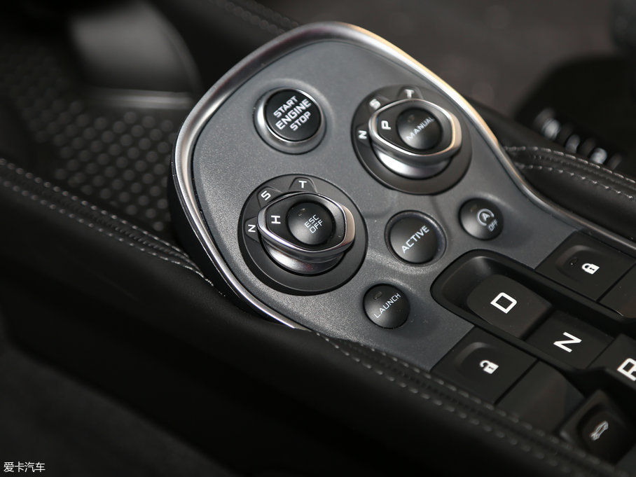 2016���~�P��570GT 3.8T ������