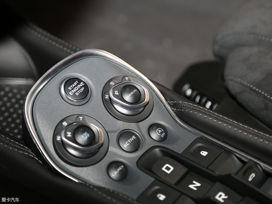 2016���~�P��570GT 3.8T ������