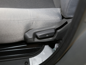 2019款1.2L 手动实用型DK12 国VI 空间座椅