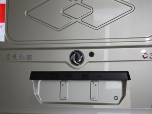 2019款1.5L 基本型Ⅱ厢车 细节外观