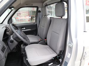 2020款1.6L 标准型 国VI 主驾驶座椅