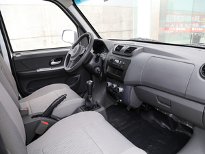 2020款1.6L 标准型 国VI 内饰全景