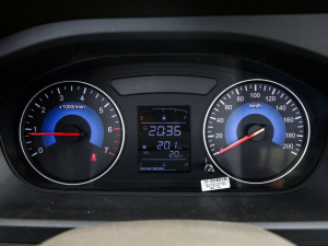 2021款2.0L 超牛加长版LV1 仪表