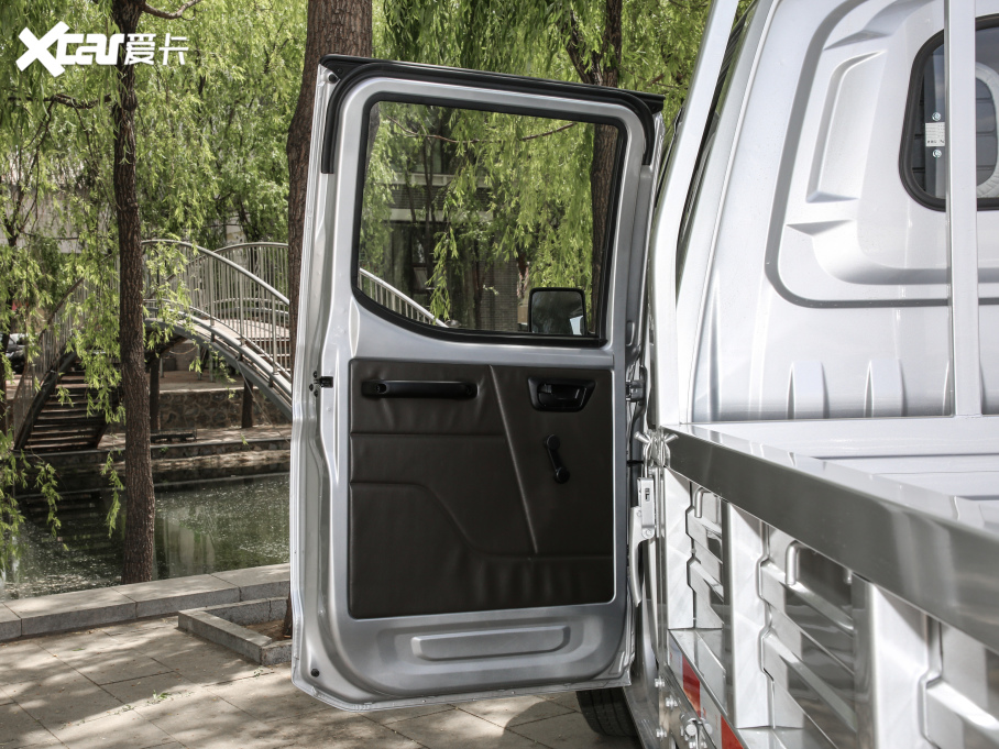 2021|L(fng)СC72 2.0L ţLLV1