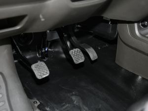 2021款2.0L 超牛加长版LV1 中控区