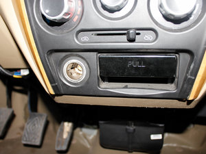 2012款1.4L 手动豪华型 中控区