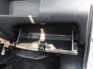 2015款1.1L 2.7m瓦楞货箱AF11-05 手套箱