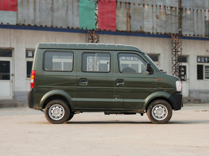 2011款1.0L 基本型AF10-06 整体外观