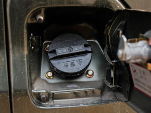 2011款1.0L 基本型AF10-06 细节外观