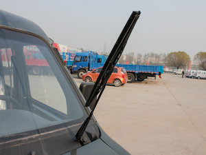 2011款1.0L 基本型AF10-06 细节外观