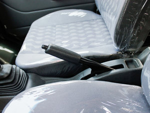 2011款1.0L 基本型AF10-06 驻车制动器