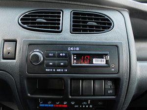 2011款1.0L 基本型AF10-06 音响调节