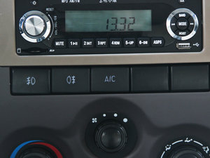 2011款1.3L 基本型加长版BG13-20 中控区
