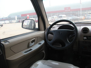 2011款1.3L 基本型加长版BG13-20 中控区
