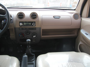 2011款1.3L 基本型加长版BG13-20 中控区
