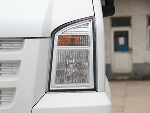 2012款1.4L 手动舒适型 大灯