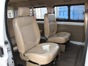 2012款1.4L 手动舒适型 前排空间