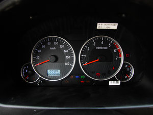 2012款1.4L 手动舒适型 仪表