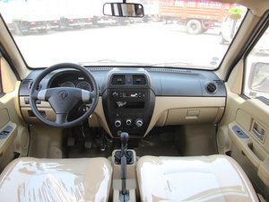 2012款1.4L 手动舒适型 内饰全景