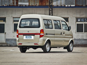 2011款1.0L 手动标准版 整体外观