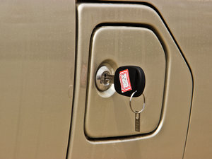 2011款1.0L 手动标准版 细节外观
