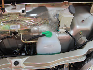 2011款1.0L 手动标准版 其它