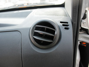 2012款1.3L 手动舒适版 空间座椅