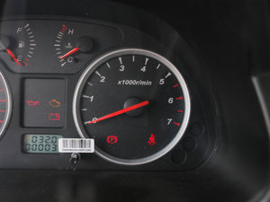 2012款1.3L 手动舒适版 中控区