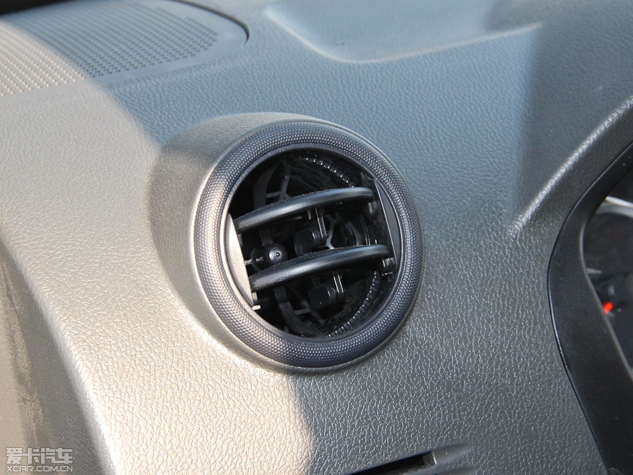 2015��|�LС��K07S 1.2L ������DK12-05