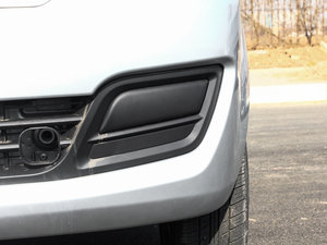 2015款1.2L 标准型DK12-05 前雾灯