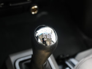2015款1.2L 标准型DK12-05 中控区