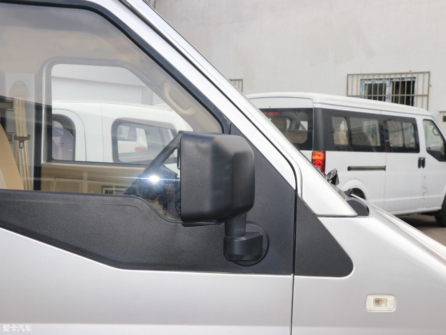 2017��|�LС��EC36 늄�܇