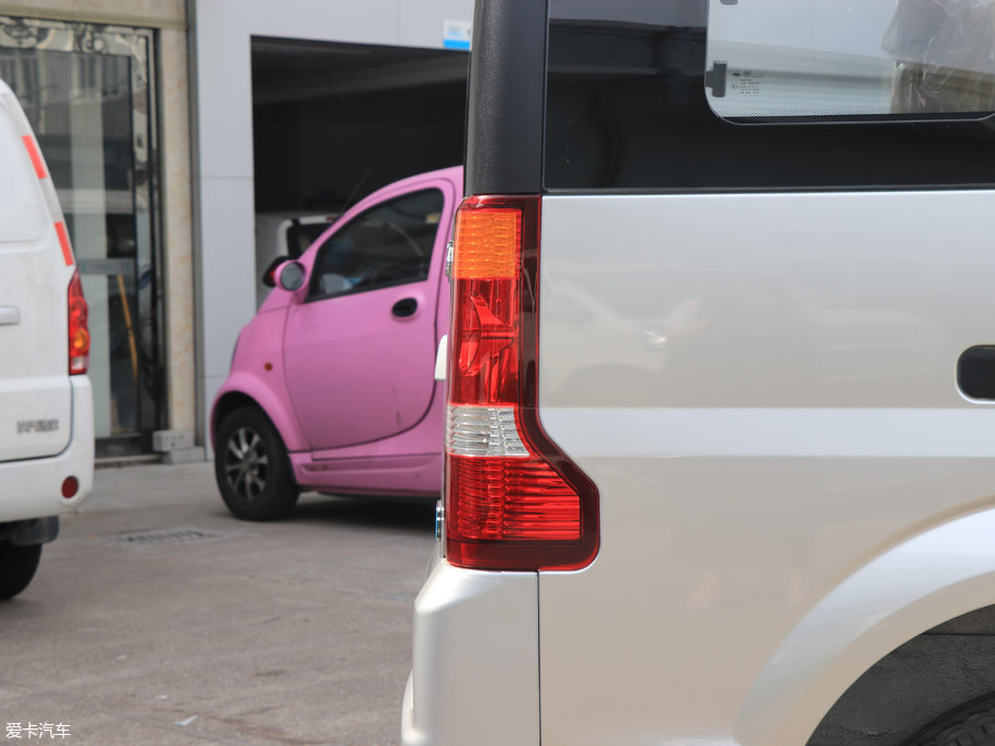 2017��|�LС��EC36 늄�܇