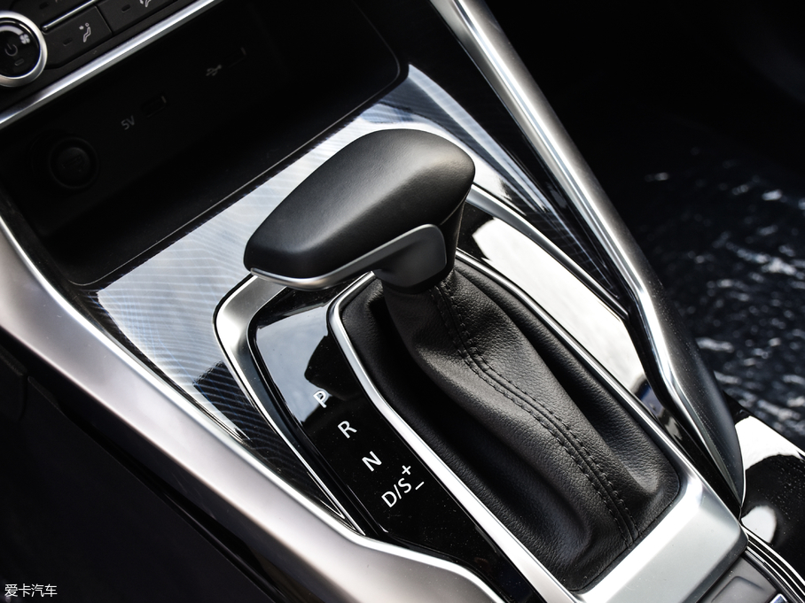 2019ͨMAXUS G50 װl(f) Ԅ(dng)A 7