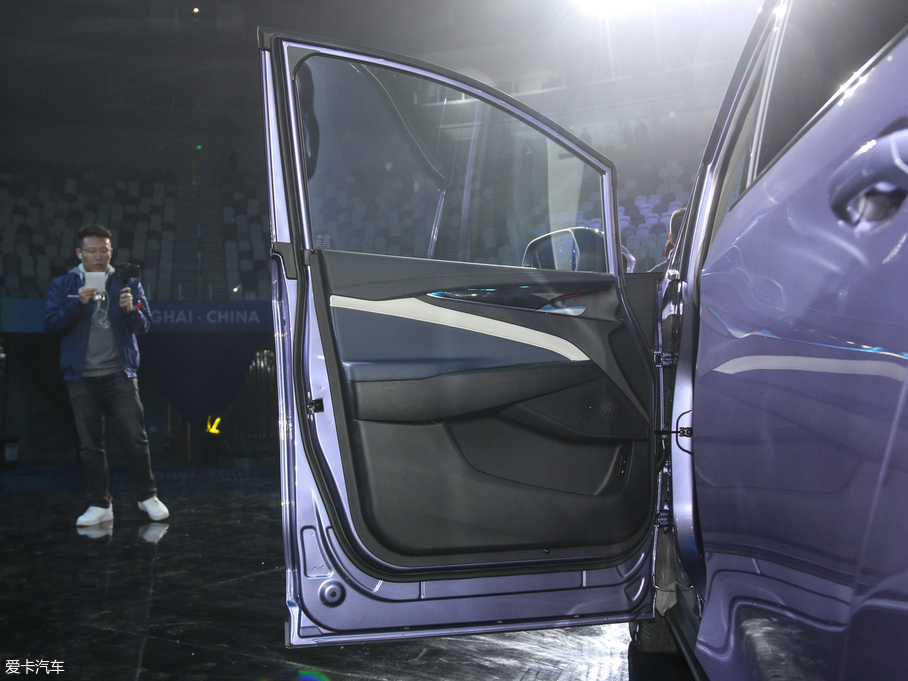 2019ͨMAXUS G50 1.5TGI ԄӘOȫ 8 V