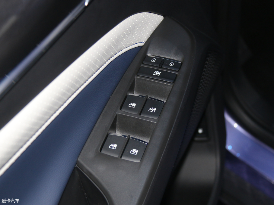 2019ͨMAXUS G50 1.5TGI Ԅ(dng)Oȫ 8 V