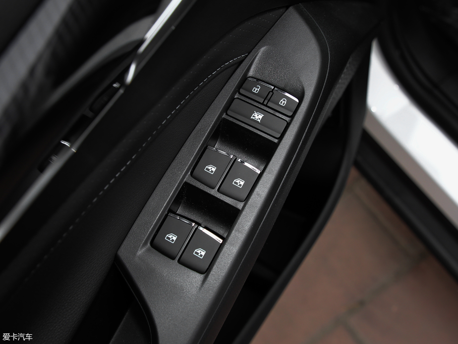 2019ͨMAXUS G50 1.5TGI ԄӺA 7 V