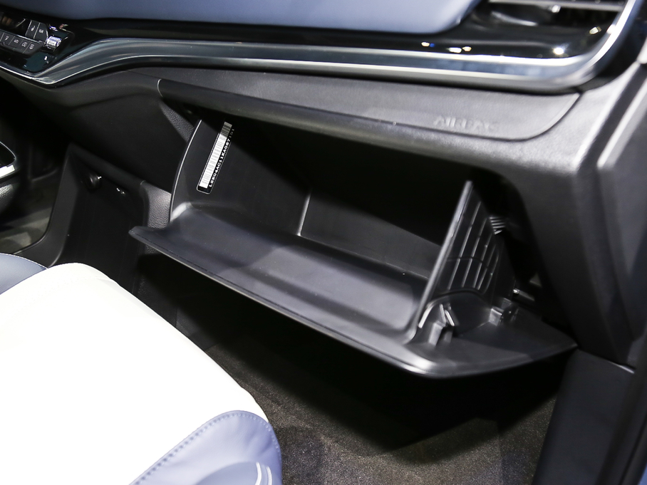 2019ͨMAXUS G20 װl(f) 2.0T Ԅ