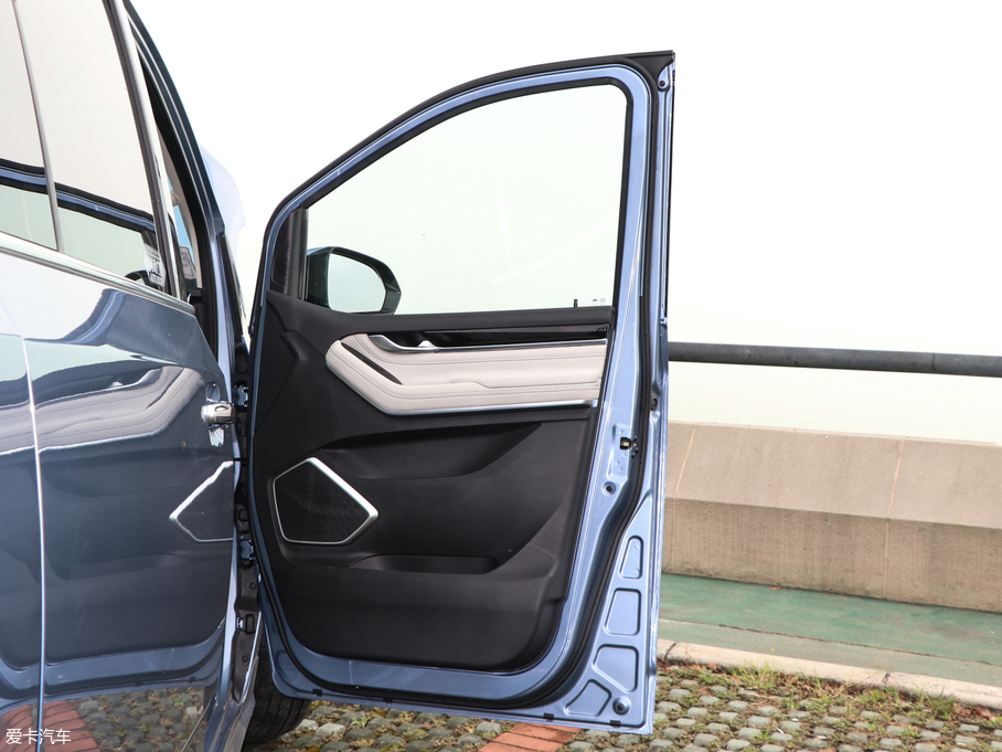 2019ͨMAXUS G20 װl(f) 2.0T Ԅ