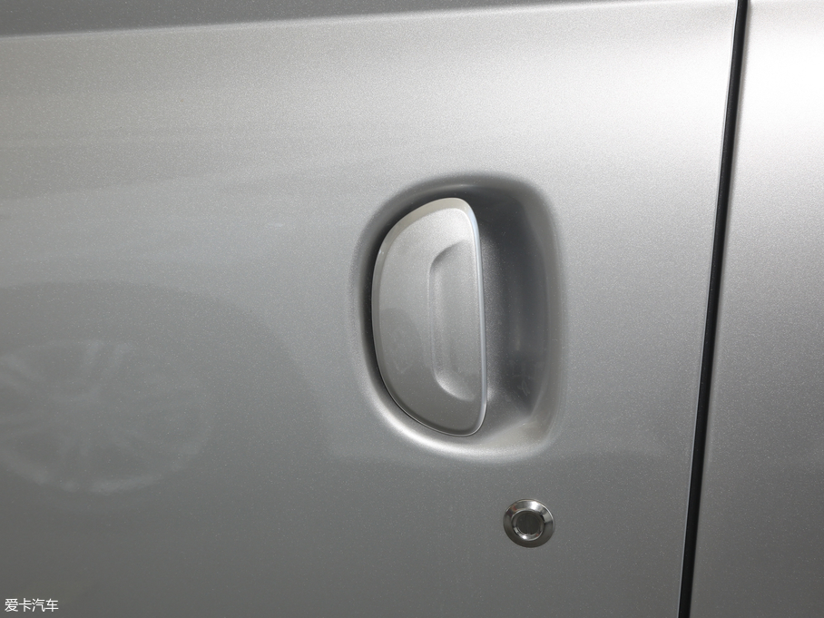 2019ͨMAXUS V80 Plus VAN܇ 2.0T ԄӶS 6