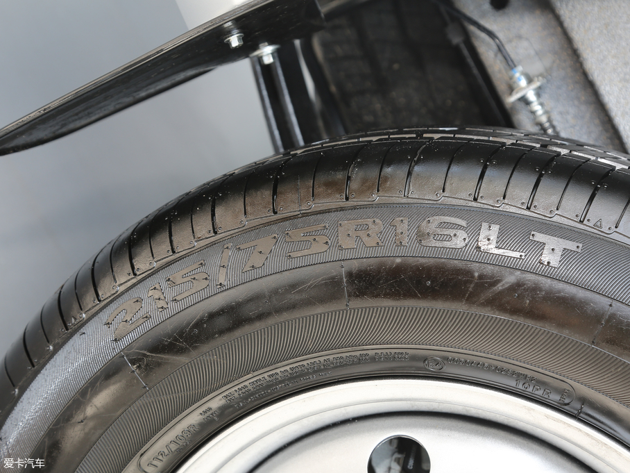 2019ͨMAXUS V80 Plus VAN܇ 2.0T ԄӶS 6