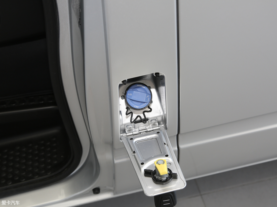 2019ͨMAXUS V80 Plus VAN܇ 2.0T ԄӶS 6