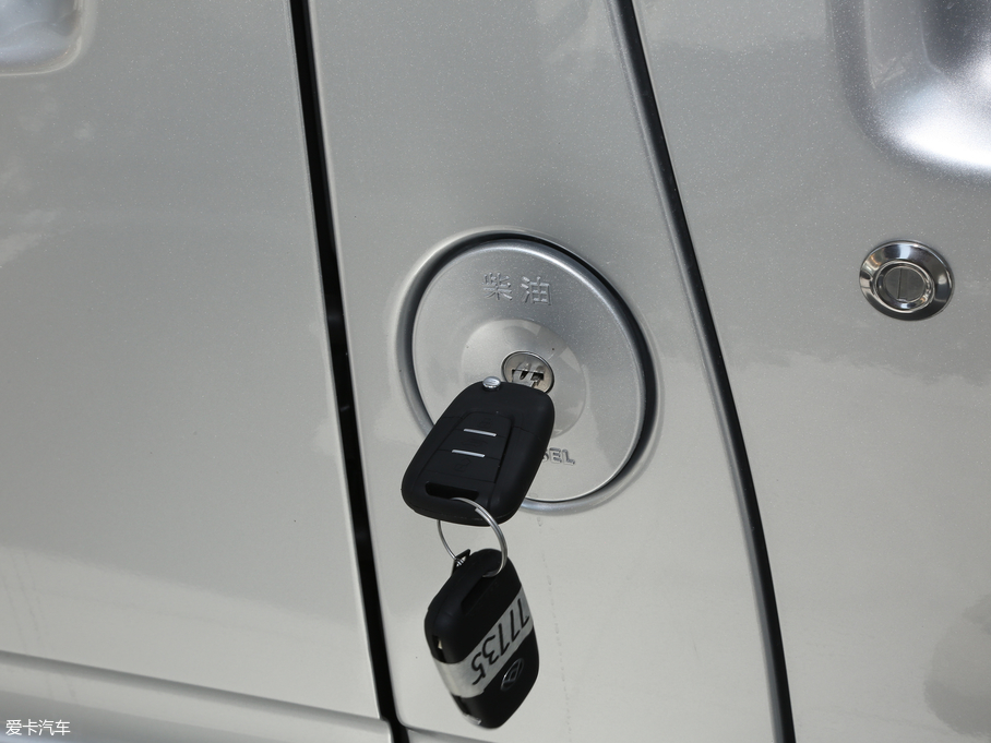 2019ͨMAXUS V80 Plus VAN܇ 2.0T ԄӶS 6