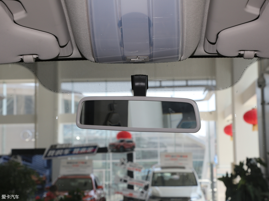 2019ͨMAXUS V80 Plus VAN܇ 2.0T ԄӶS 6