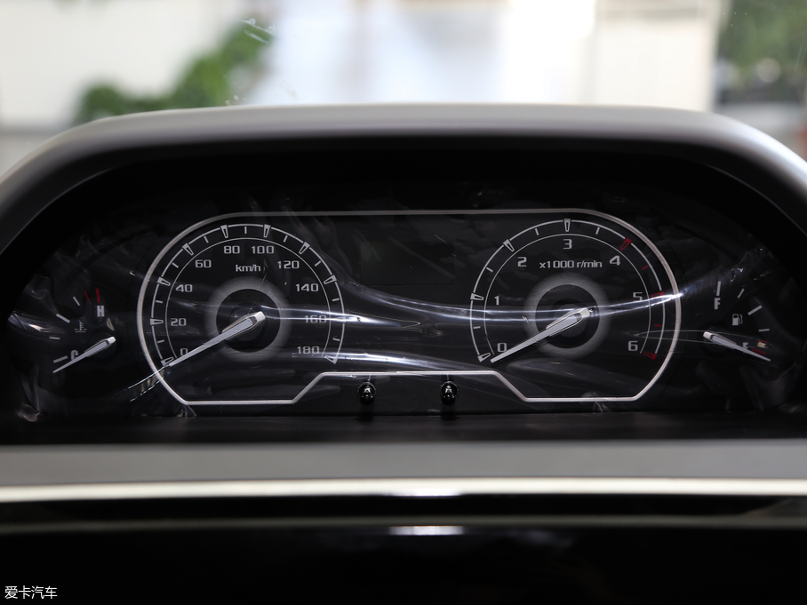 2019ͨMAXUS V80 Plus VAN܇ 2.0T ԄӶS 6