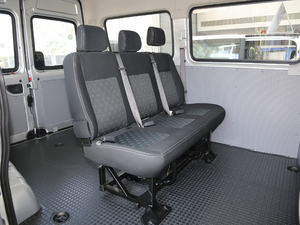 2019Plus VAN܇ 2.0T ԄӶS 6 