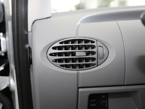 2019Plus VAN܇ 2.0T ԄӶS 6 п؅^