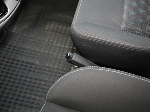 2019Plus VAN܇ 2.0T ԄӶS 6 v܇Ƅ