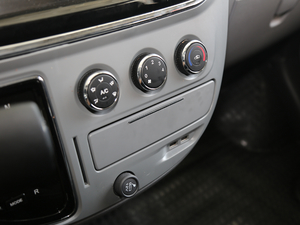 2019Plus VAN܇ 2.0T ԄӶS 6 п؅^